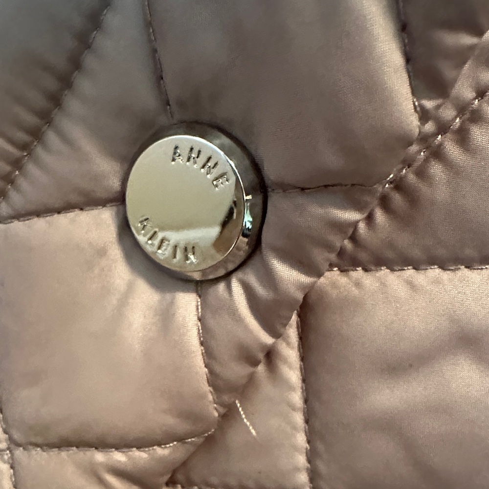 Anne Klein Women's Quilted Classic Taupe Puffer Coat Size Large - Picture 4 of 8